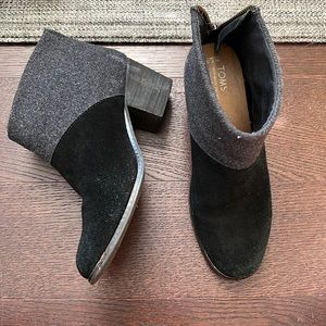 Toms booties black and grey with tassels